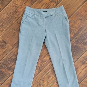 Woman moden fit dress pants